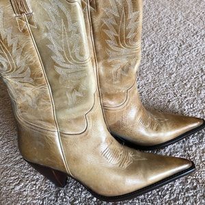 Charlie Horse by Lucchese boots